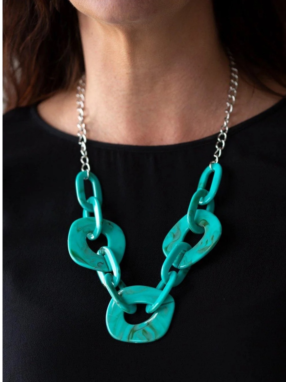 New! Courageously Chromatic Turquoise Blue Chunky Link Necklace & Earring Set